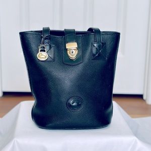 Dooney & Bourke Vintage Bucket Bag - Black